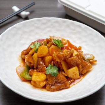 12._Man_Ho_style_sweet_and_sour_pork__pineapple_640x960