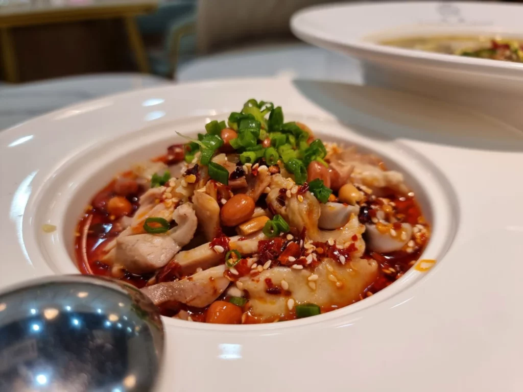 ร้านอาหาร สุขุมวิท แอลที ฟิช เรสเตอรองต์ ทรู101