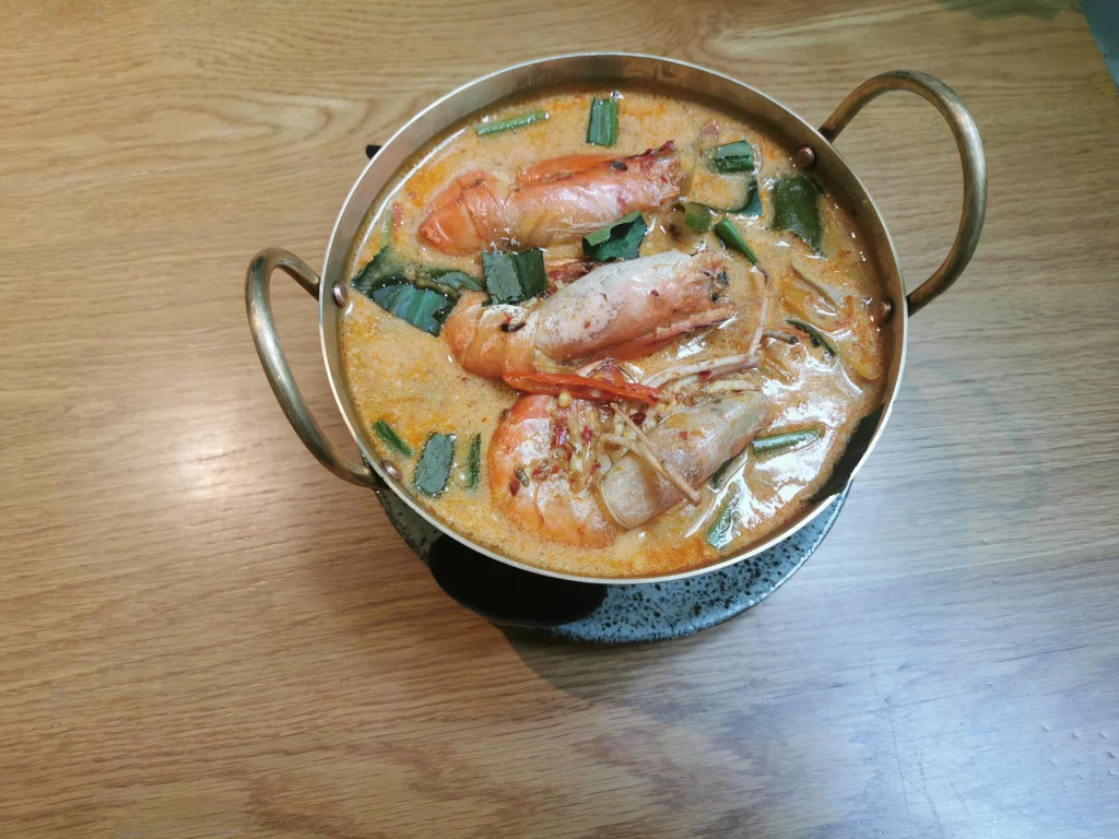 ร้าน-อรนุช-สุขุมวิท-23-ต้มยำกุ้งแม่น้ำ