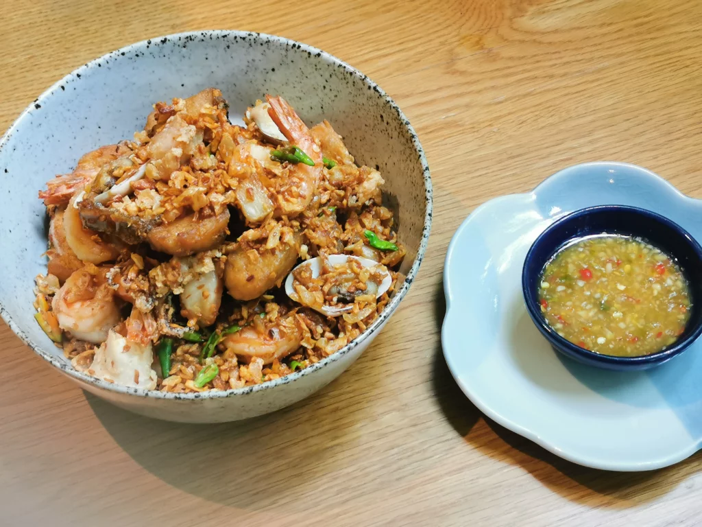 ร้าน-อรนุช-สุขุมวิท-23-ทะเลคั่วพริก
