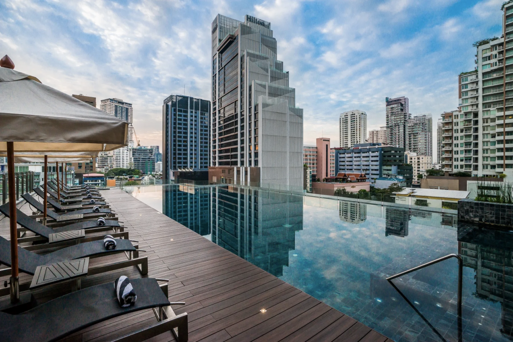 Skyview Hotel Sukhumvit Soi 24 Staycation