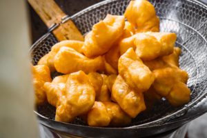 ปาทองโก๋เสวย