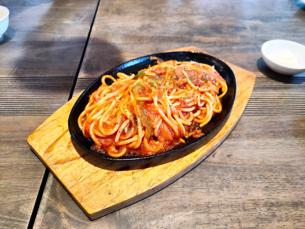 Neapolitan Spaghetti สปาเก็ตตี้นาโปลิตัน 