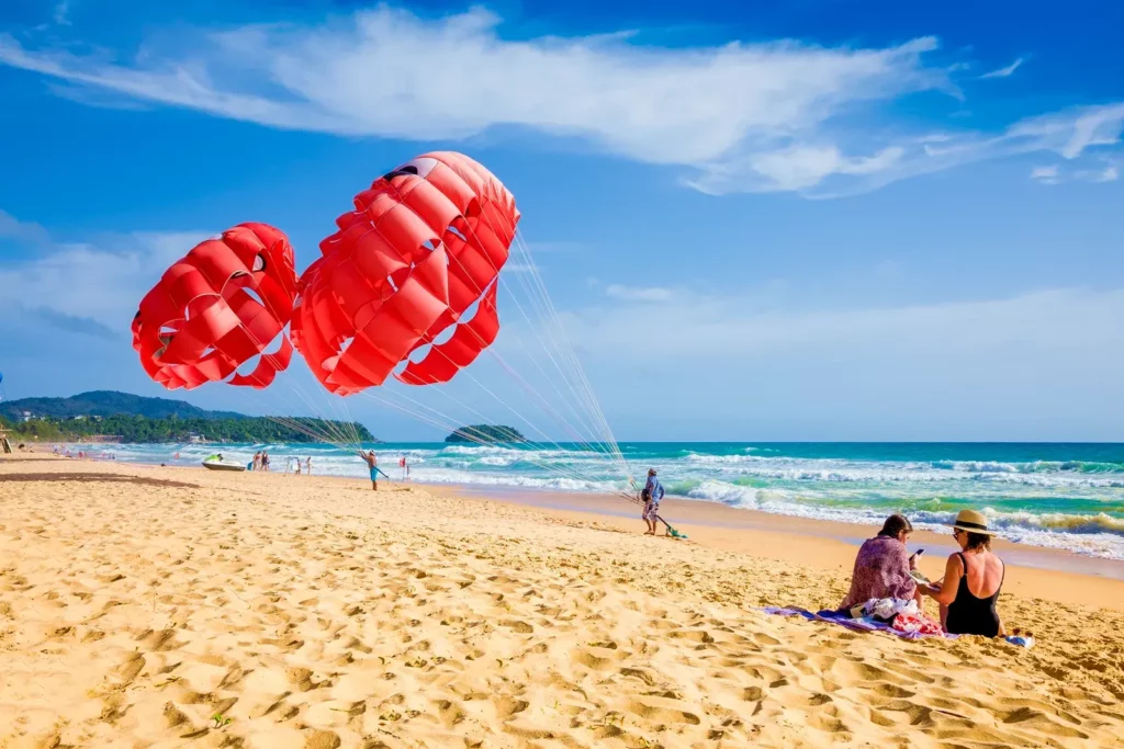 หาดกะรน ที่เที่ยวภูเก็ต