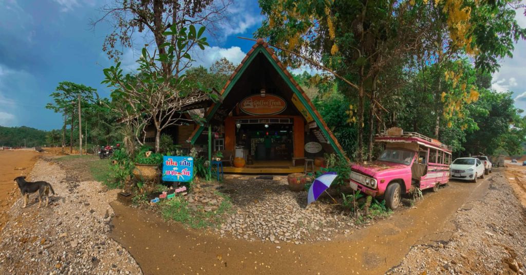 12. ห้วยค้างคาว กาแฟสด