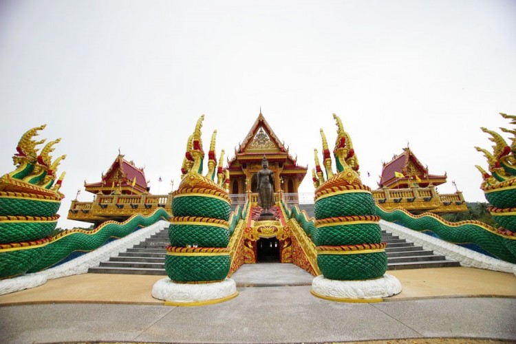 ที่เที่ยวระนอง วัดบ้านหงาว