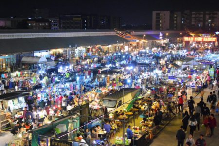 Discover Vibrant Night Markets in Bangkok: The Top 10 You Can't Miss!