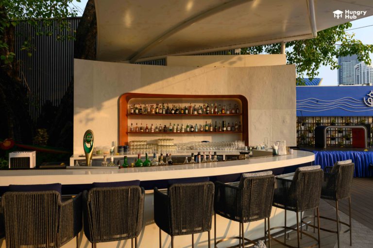 Siam Yacht Club Bar
