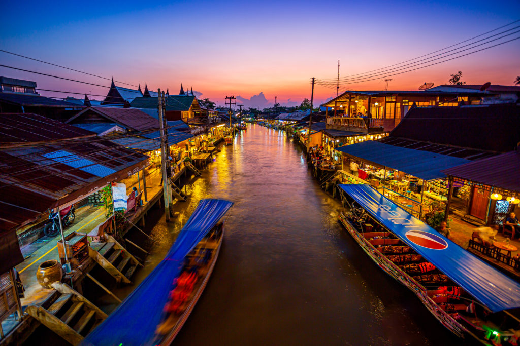 View Amphawa Floating Market Towns Tourists Walk Shopping Eat Take Pictures Around 1 1024x683