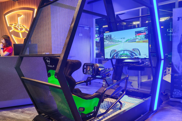 topgolf-racing-simulator