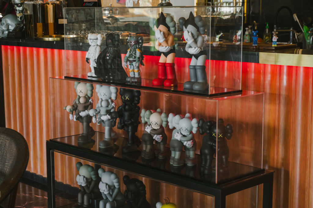 Frame Cafe & Restaurant Bearbrick