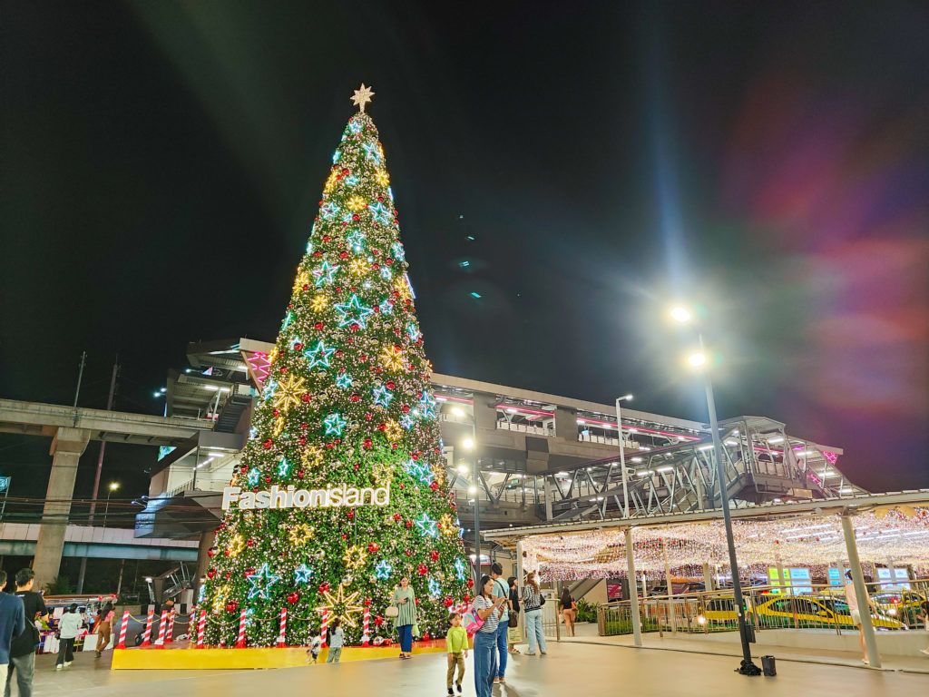 งานดูไฟปีใหม่ 2025 แฟชั่นไอส์แลนด์ Fashion Island