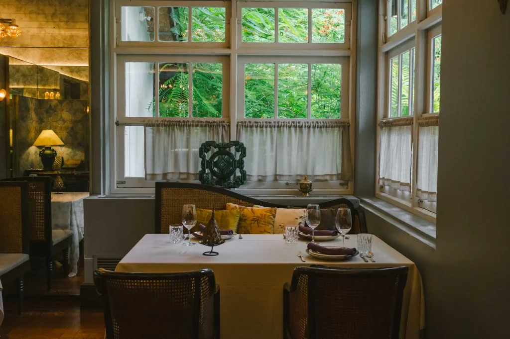 20. Benjarong Bangkok – Baan Dusit Thani