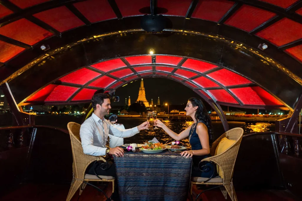 Manohra Cruises Bangkok Romantic