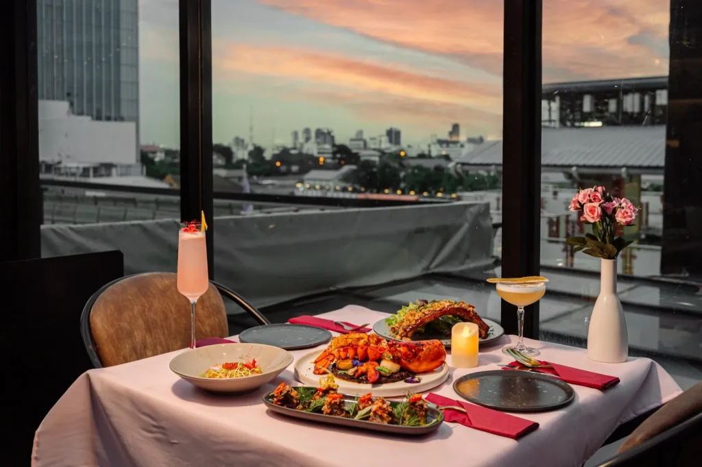 Vela Rooftop Romantic