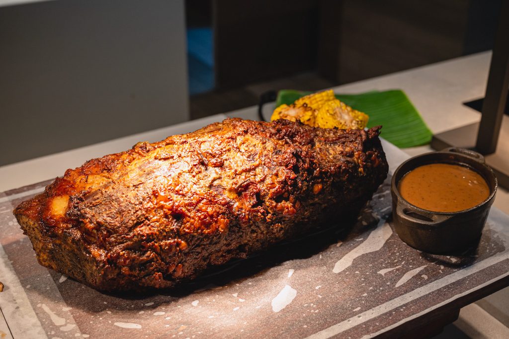 ไลน์บุฟเฟ่ต์ Chon Som at Courtyard Carving & Hot Dishes Station