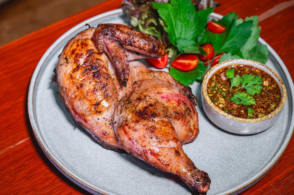 ไก่ย่างตามมี
