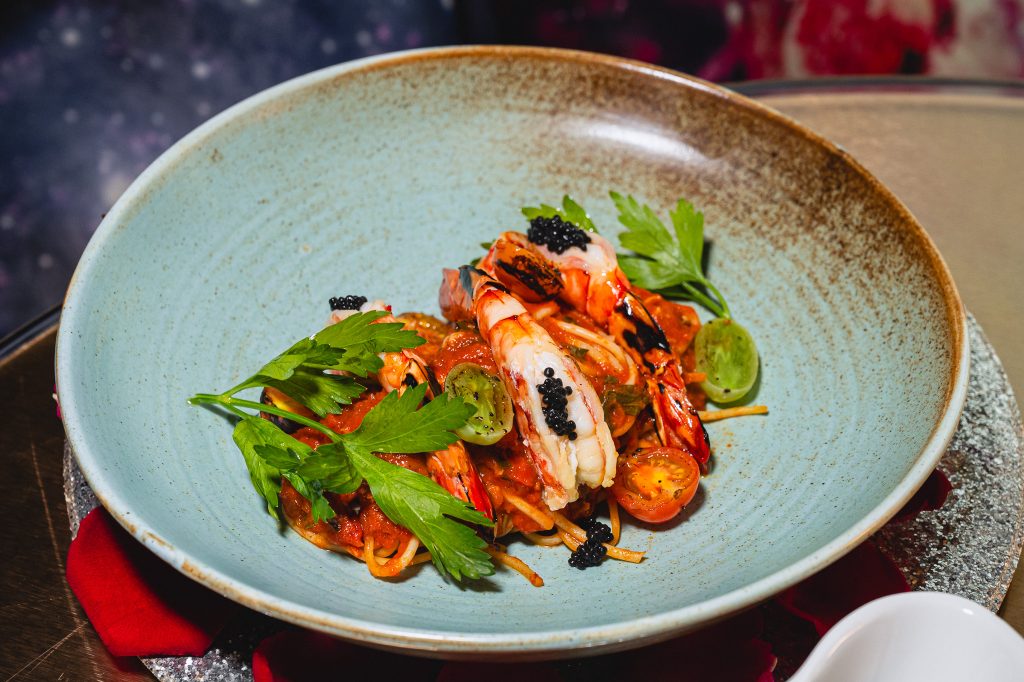 Vertigo TOO พาสต้ากุ้งลายเสือและมะเขือเทศเชอร์รี (BURST CHERRY TOMATO PRAWN PASTA) 