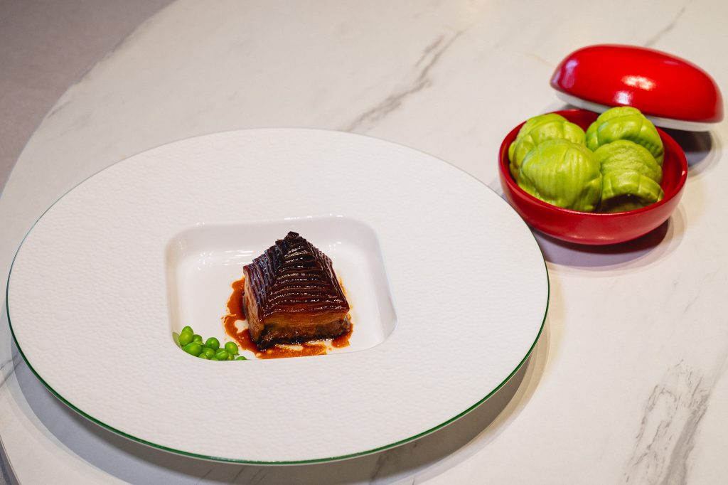 Purple Laurel Pyramid Pork Belly with Pandan Leaf Bun