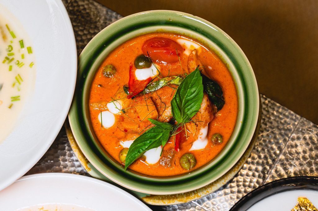 Gaeng Phed Ped Yang Basil