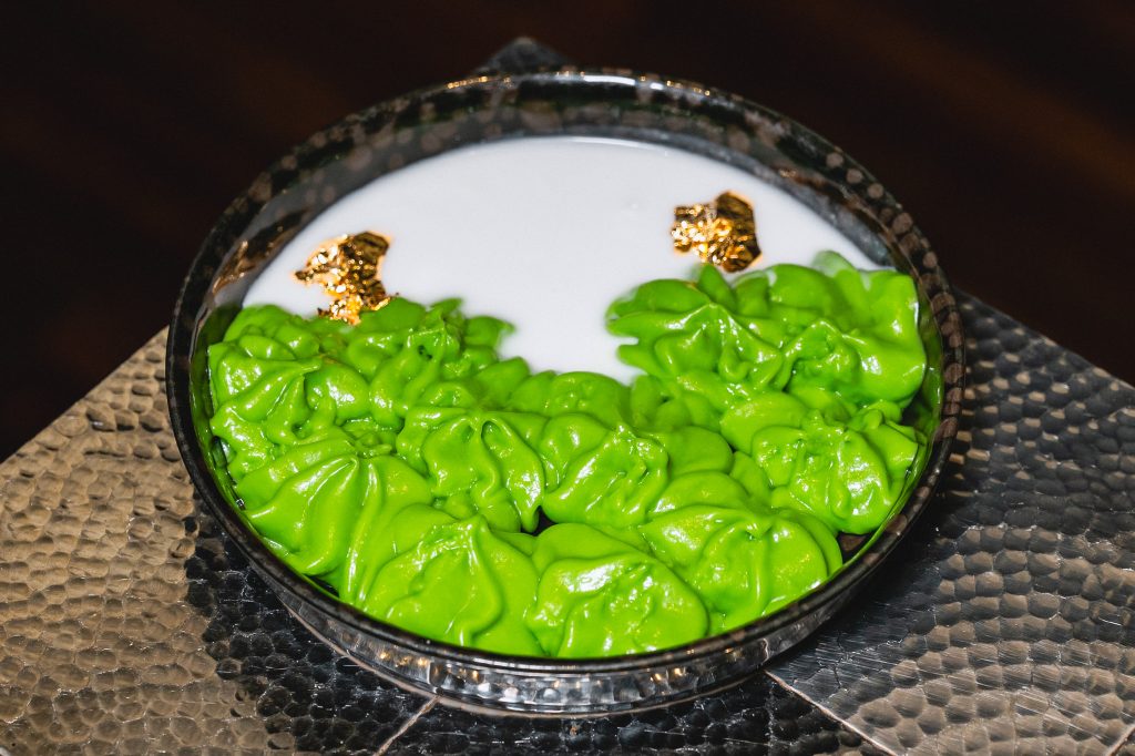 Pieakpoon Kati Sod Basil