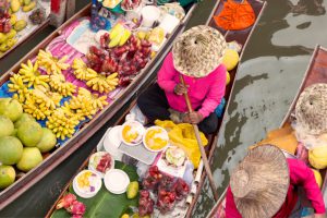 Four Regions Floating Market