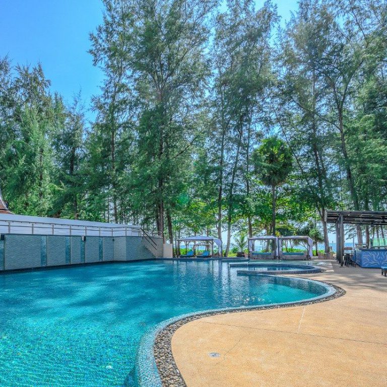 Maikhao Dream villa Resort & Spa