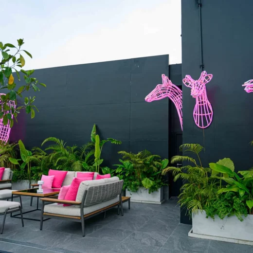 Pink Giraffe Rooftop Bar by Topgolf Megacity (3)