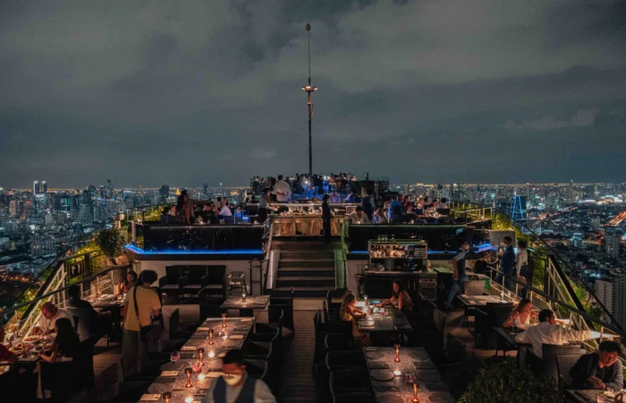 Vertigo Rooftop ร้านอาหาร สาทร